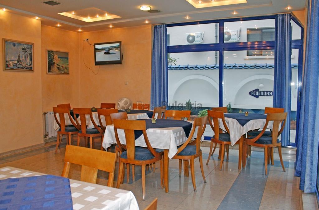 Hotel Astoria Бургас Экстерьер фото